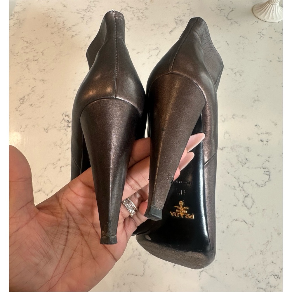 Prada Leather Ankle Boots in Metallic Brown - Size 41 1/2 - Picture 13 of 14